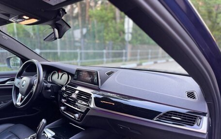 BMW 5 серия, 2017 год, 3 290 000 рублей, 28 фотография