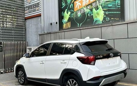 Toyota Yaris XP150 рестайлинг, 2022 год, 1 320 010 рублей, 2 фотография