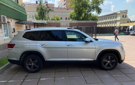 Volkswagen Teramont I, 2018 год, 3 500 000 рублей, 2 фотография