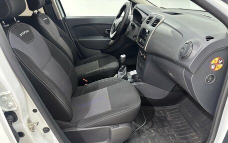 Renault Logan II, 2022 год, 1 300 000 рублей, 15 фотография