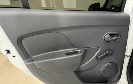 Renault Logan II, 2022 год, 1 300 000 рублей, 16 фотография