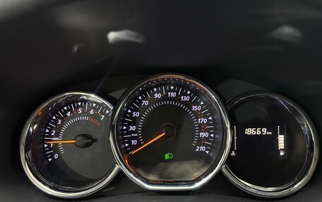Renault Logan II, 2022 год, 1 300 000 рублей, 18 фотография