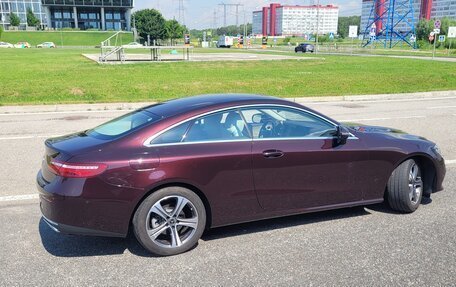 Mercedes-Benz E-Класс, 2018 год, 4 500 000 рублей, 3 фотография