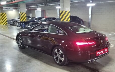 Mercedes-Benz E-Класс, 2018 год, 4 500 000 рублей, 6 фотография
