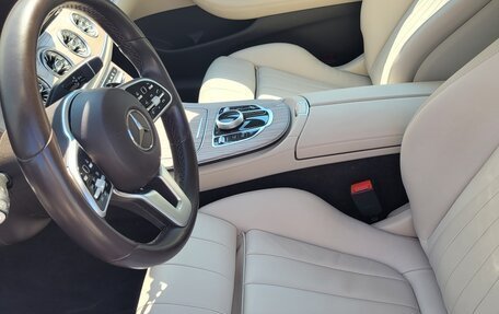 Mercedes-Benz E-Класс, 2018 год, 4 500 000 рублей, 13 фотография
