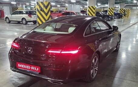 Mercedes-Benz E-Класс, 2018 год, 4 500 000 рублей, 10 фотография