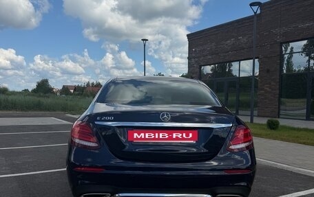 Mercedes-Benz E-Класс, 2020 год, 3 800 000 рублей, 2 фотография
