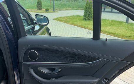 Mercedes-Benz E-Класс, 2020 год, 3 800 000 рублей, 6 фотография
