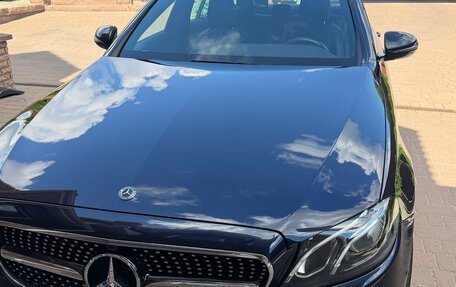 Mercedes-Benz E-Класс, 2020 год, 3 800 000 рублей, 10 фотография