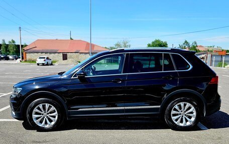 Volkswagen Tiguan II, 2018 год, 2 250 000 рублей, 3 фотография