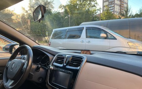 Renault Logan II, 2018 год, 1 050 000 рублей, 10 фотография