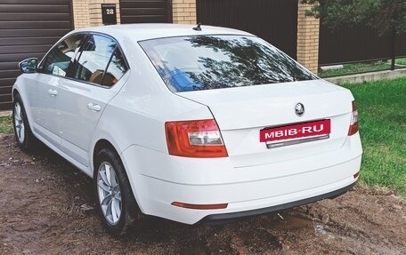 Skoda Octavia, 2018 год, 1 300 000 рублей, 6 фотография