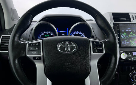 Toyota Land Cruiser Prado 150 рестайлинг 2, 2015 год, 3 497 000 рублей, 12 фотография