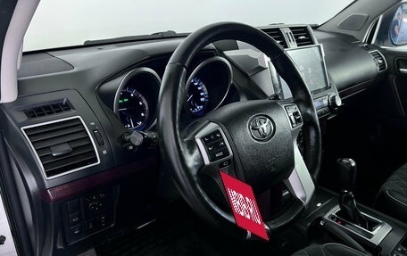 Toyota Land Cruiser Prado 150 рестайлинг 2, 2015 год, 3 497 000 рублей, 11 фотография