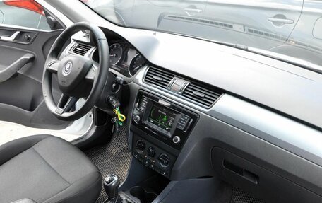 Skoda Rapid I, 2017 год, 900 000 рублей, 9 фотография