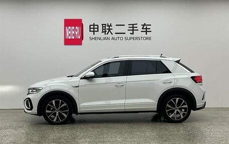 Volkswagen T-Roc I, 2023 год, 1 426 000 рублей, 3 фотография