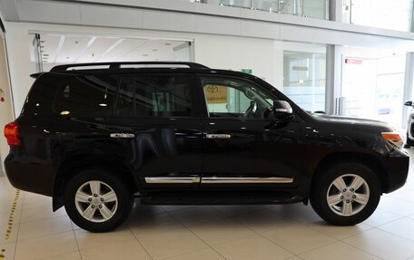 Toyota Land Cruiser 200, 2013 год, 4 975 000 рублей, 4 фотография