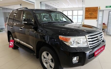 Toyota Land Cruiser 200, 2013 год, 4 975 000 рублей, 3 фотография