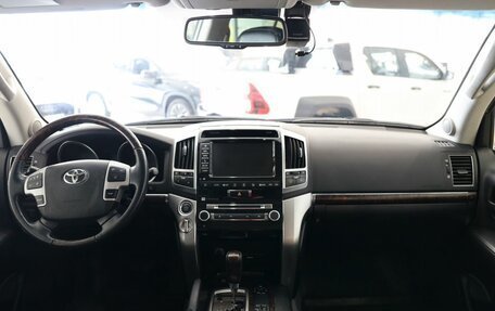 Toyota Land Cruiser 200, 2013 год, 4 975 000 рублей, 17 фотография