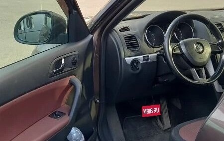 Skoda Yeti I рестайлинг, 2014 год, 1 100 000 рублей, 1 фотография