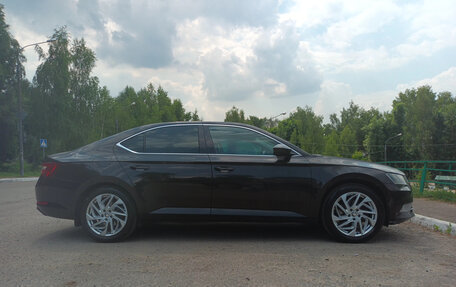 Skoda Superb III рестайлинг, 2015 год, 1 600 000 рублей, 1 фотография