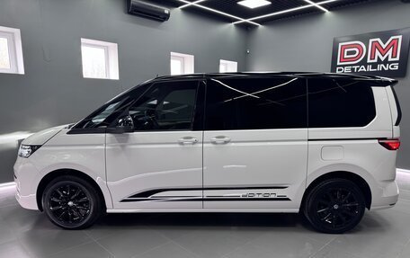 Volkswagen Multivan, 2021 год, 4 650 000 рублей, 6 фотография