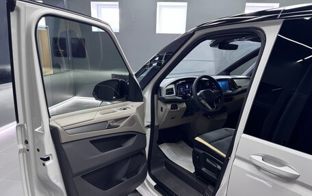 Volkswagen Multivan, 2021 год, 4 650 000 рублей, 14 фотография