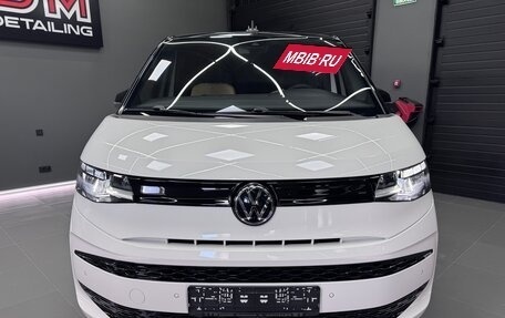 Volkswagen Multivan, 2021 год, 4 650 000 рублей, 3 фотография