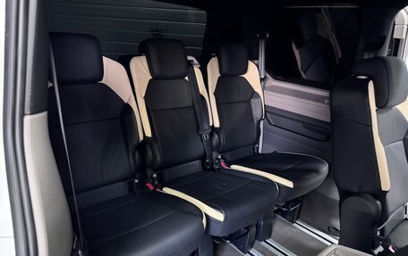 Volkswagen Multivan, 2021 год, 4 650 000 рублей, 25 фотография