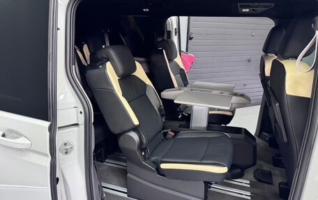 Volkswagen Multivan, 2021 год, 4 650 000 рублей, 24 фотография