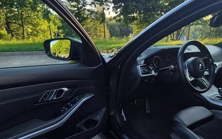 BMW 3 серия, 2019 год, 3 600 000 рублей, 10 фотография