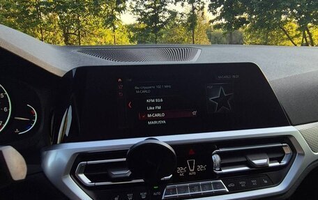 BMW 3 серия, 2019 год, 3 600 000 рублей, 16 фотография