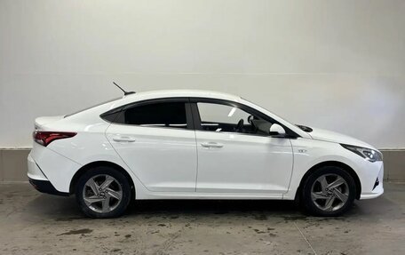 Hyundai Solaris II рестайлинг, 2020 год, 1 699 000 рублей, 6 фотография
