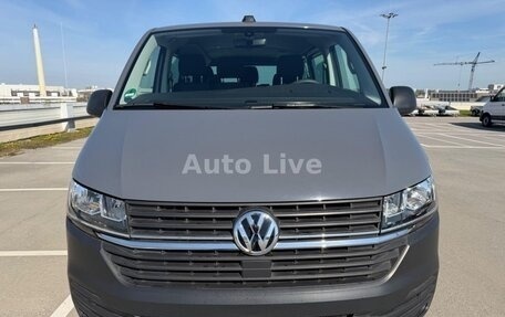 Volkswagen Transporter T6 рестайлинг, 2022 год, 3 910 080 рублей, 2 фотография