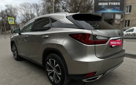 Lexus RX IV рестайлинг, 2020 год, 5 800 000 рублей, 19 фотография