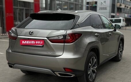 Lexus RX IV рестайлинг, 2020 год, 5 800 000 рублей, 7 фотография