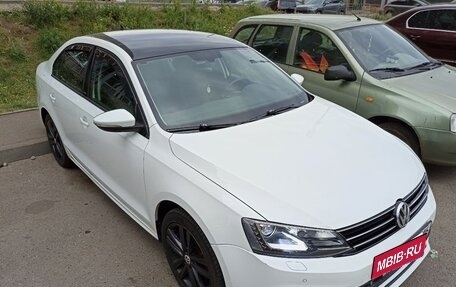 Volkswagen Jetta VI, 2017 год, 1 300 000 рублей, 10 фотография