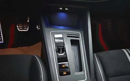 Volkswagen Golf VIII, 2022 год, 1 930 000 рублей, 6 фотография