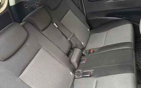 Toyota Sienta II, 2021 год, 1 850 000 рублей, 12 фотография