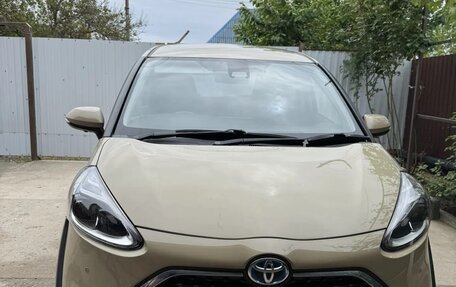 Toyota Sienta II, 2021 год, 1 850 000 рублей, 10 фотография