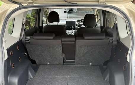 Toyota Sienta II, 2021 год, 1 850 000 рублей, 15 фотография