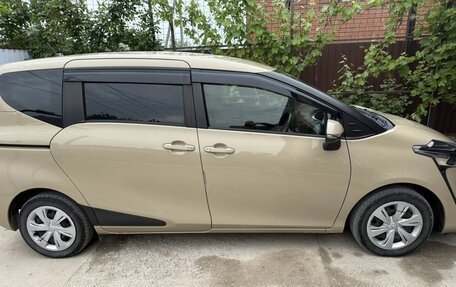 Toyota Sienta II, 2021 год, 1 850 000 рублей, 17 фотография