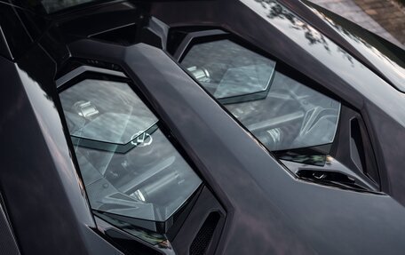 Lamborghini Aventador I рестайлинг, 2018 год, 44 000 000 рублей, 11 фотография