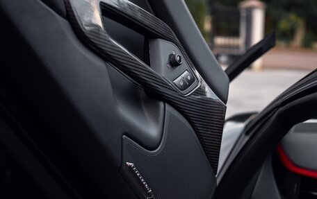 Lamborghini Aventador I рестайлинг, 2018 год, 44 000 000 рублей, 18 фотография