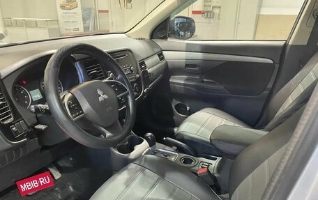 Mitsubishi Outlander III рестайлинг 3, 2012 год, 1 429 000 рублей, 10 фотография
