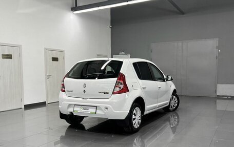 Renault Sandero I, 2011 год, 675 000 рублей, 2 фотография