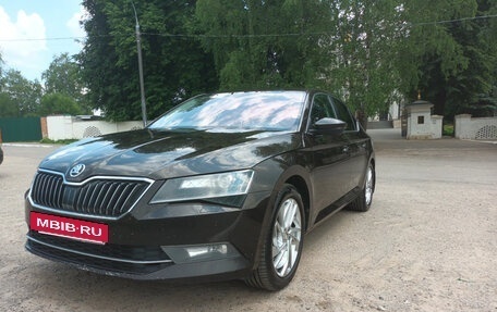 Skoda Superb III рестайлинг, 2015 год, 1 600 000 рублей, 3 фотография