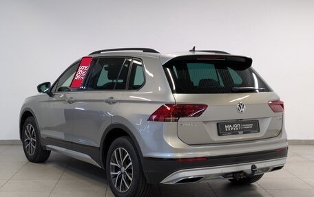 Volkswagen Tiguan II, 2018 год, 2 495 000 рублей, 7 фотография