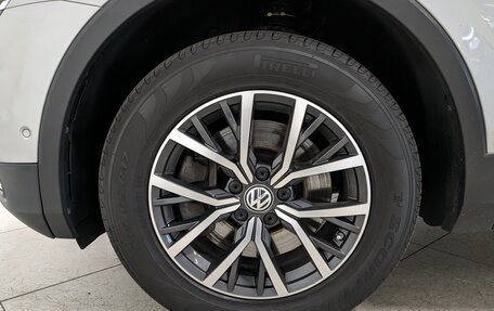 Volkswagen Tiguan II, 2018 год, 2 495 000 рублей, 18 фотография