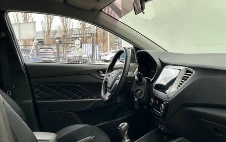 Hyundai Solaris II рестайлинг, 2019 год, 1 061 000 рублей, 10 фотография
